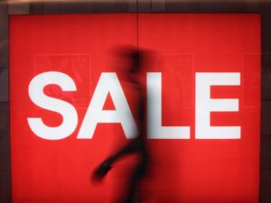 恋愛している女子よ!自分を大安売りするな!
